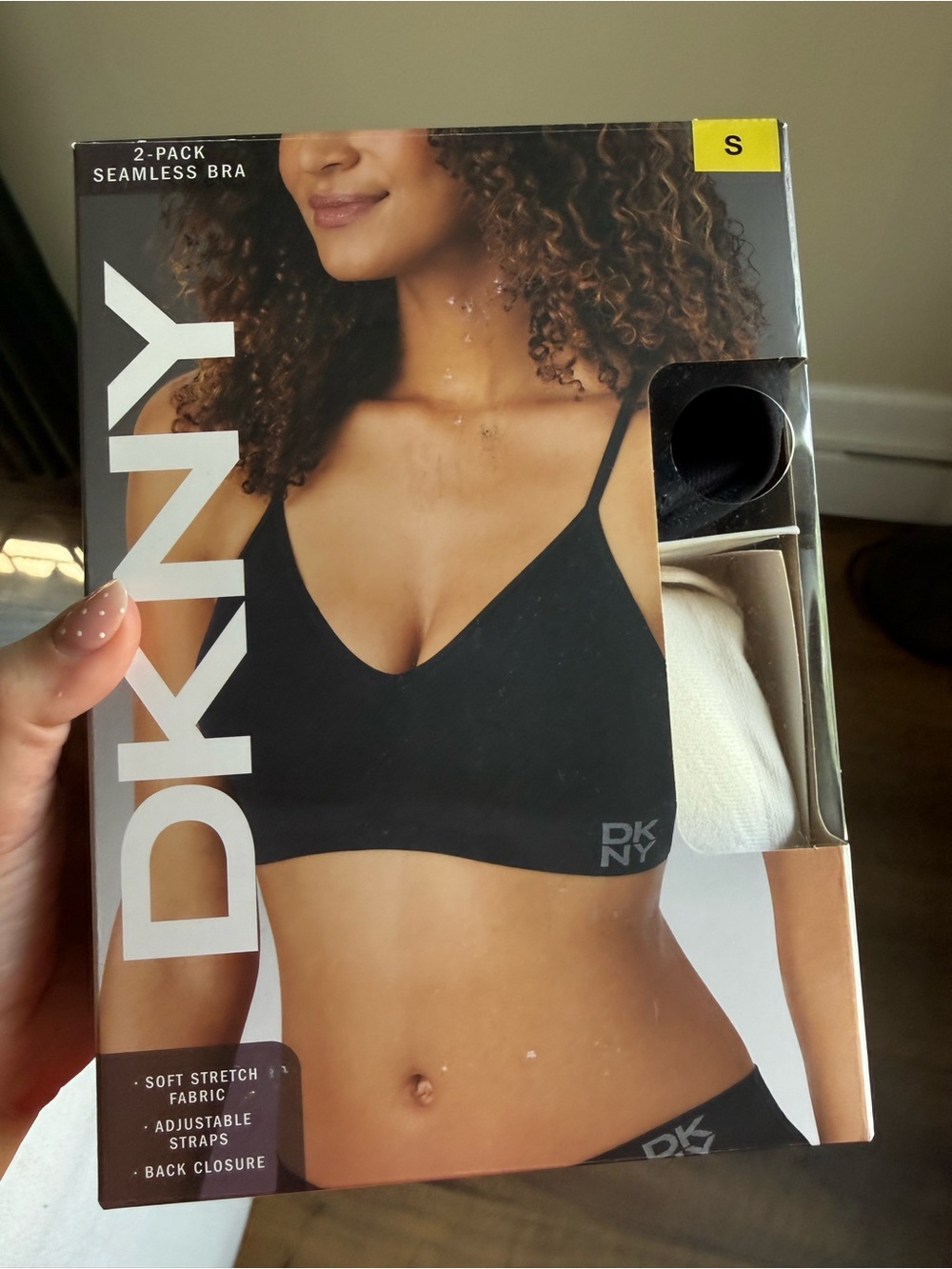 DKNY Women's Seamless Bralette 2-Pack in Black & Cream